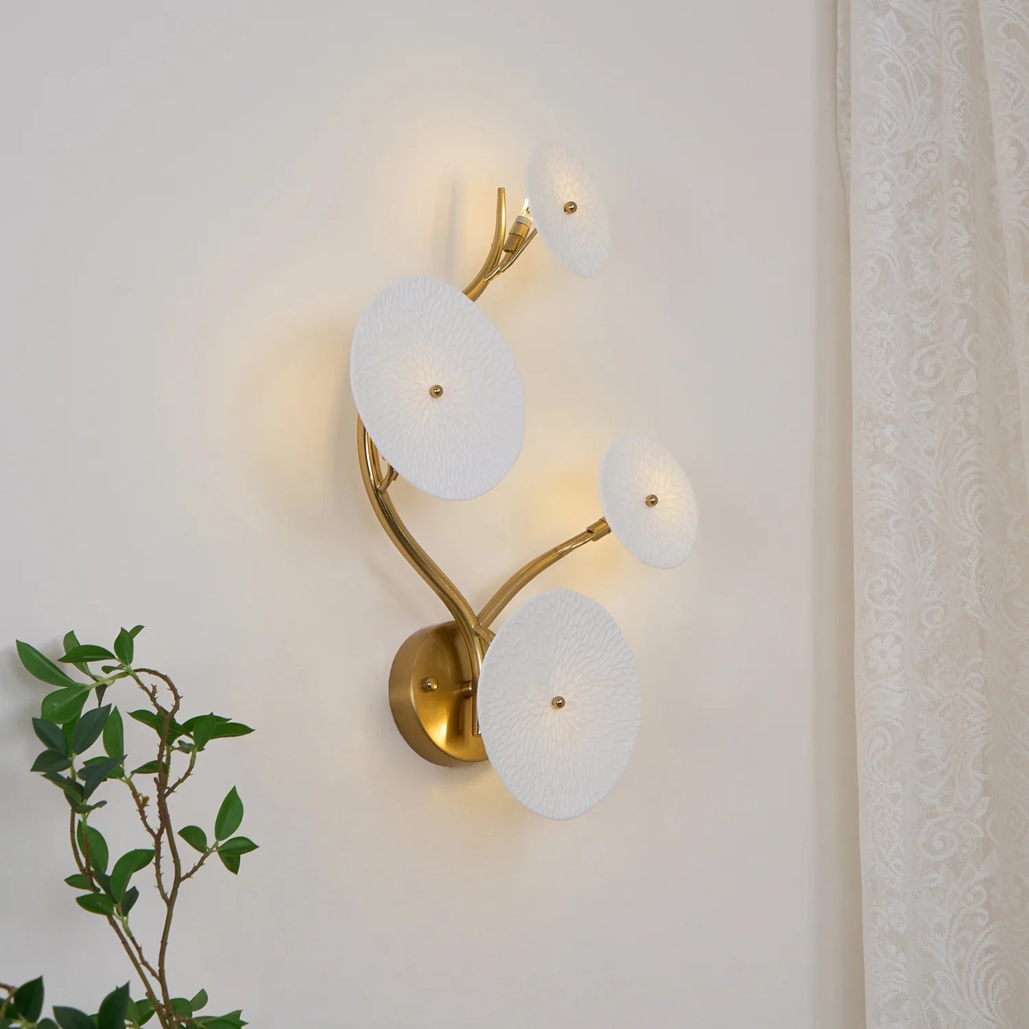 NirvanaLotus Botanical Wall Sconce