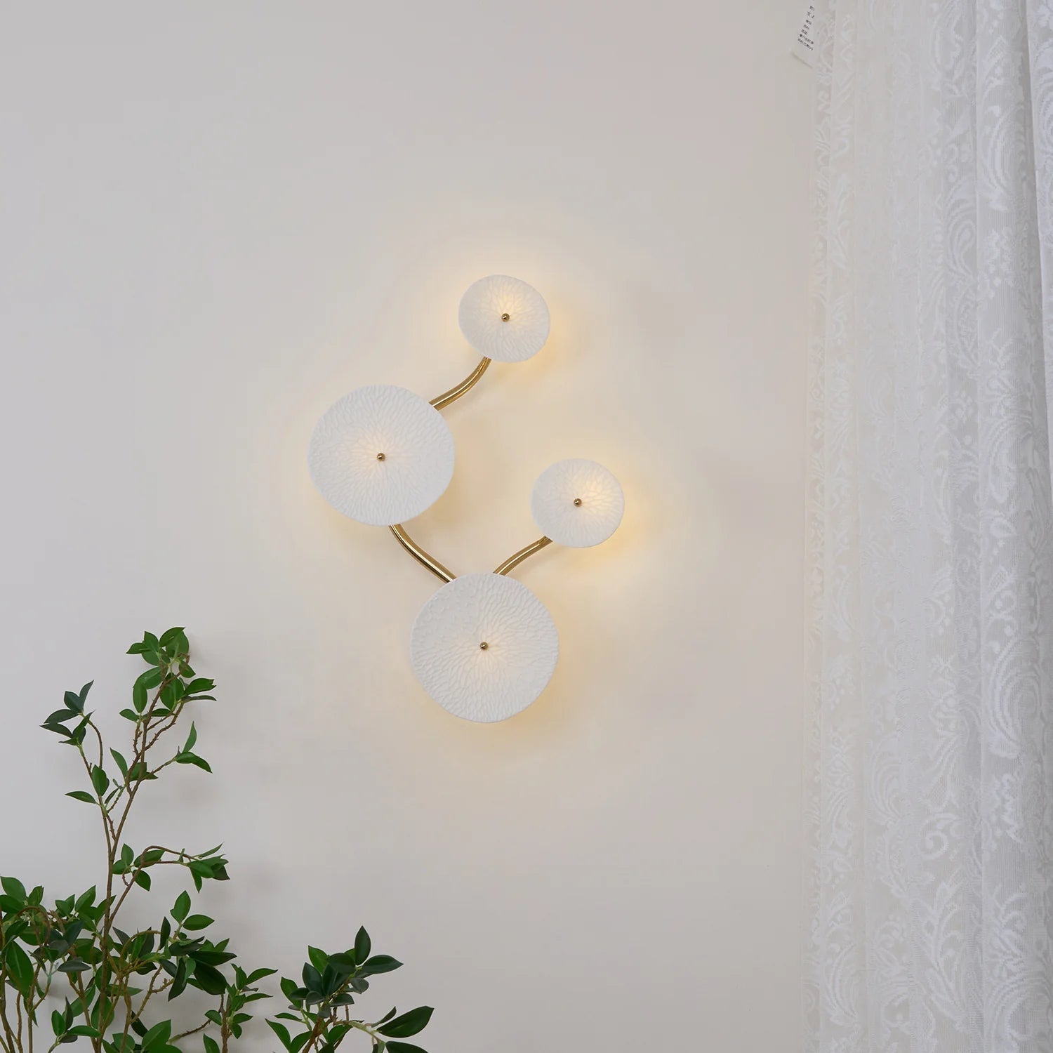 NirvanaLotus Botanical Wall Sconce
