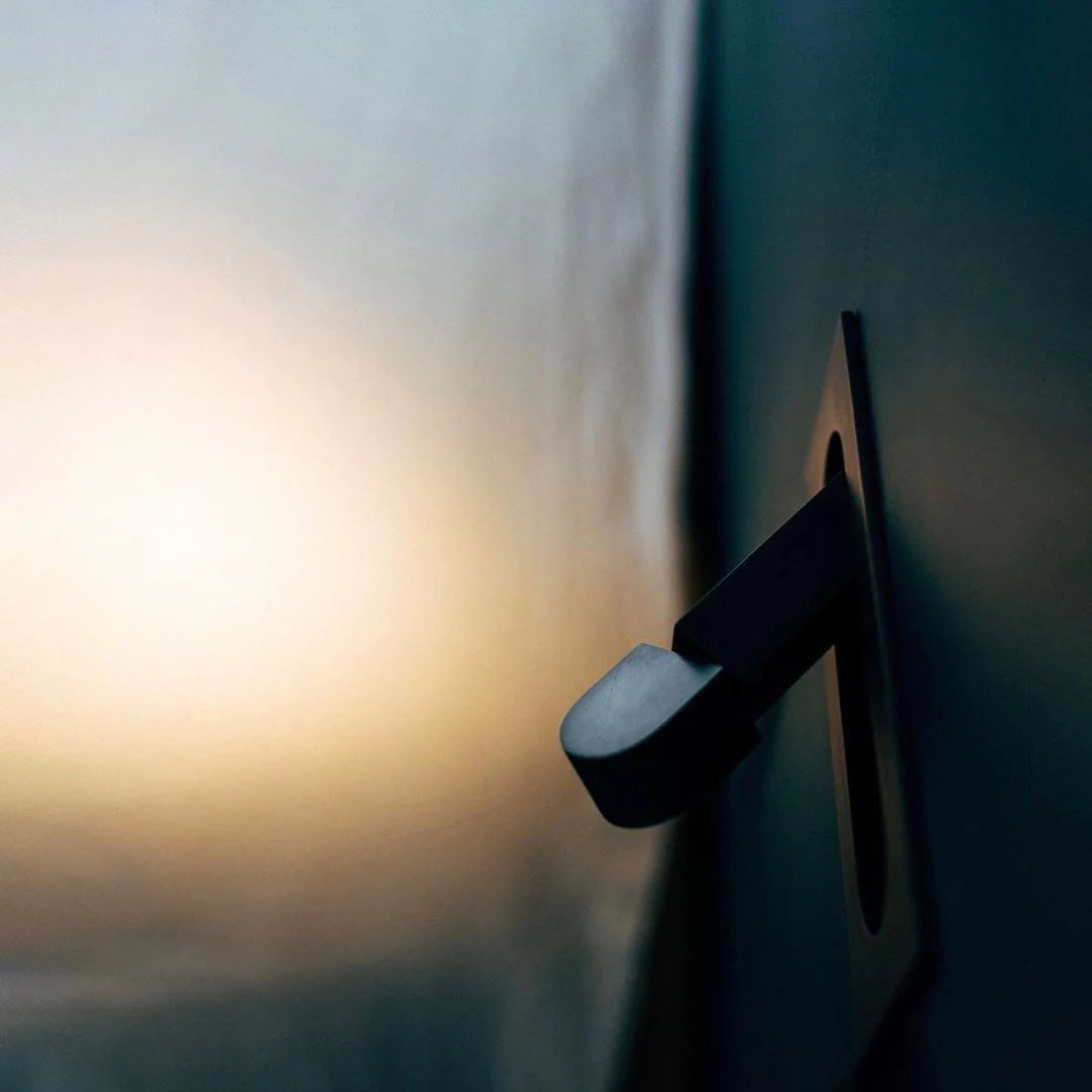 PivotAlum Swivel Wall Light