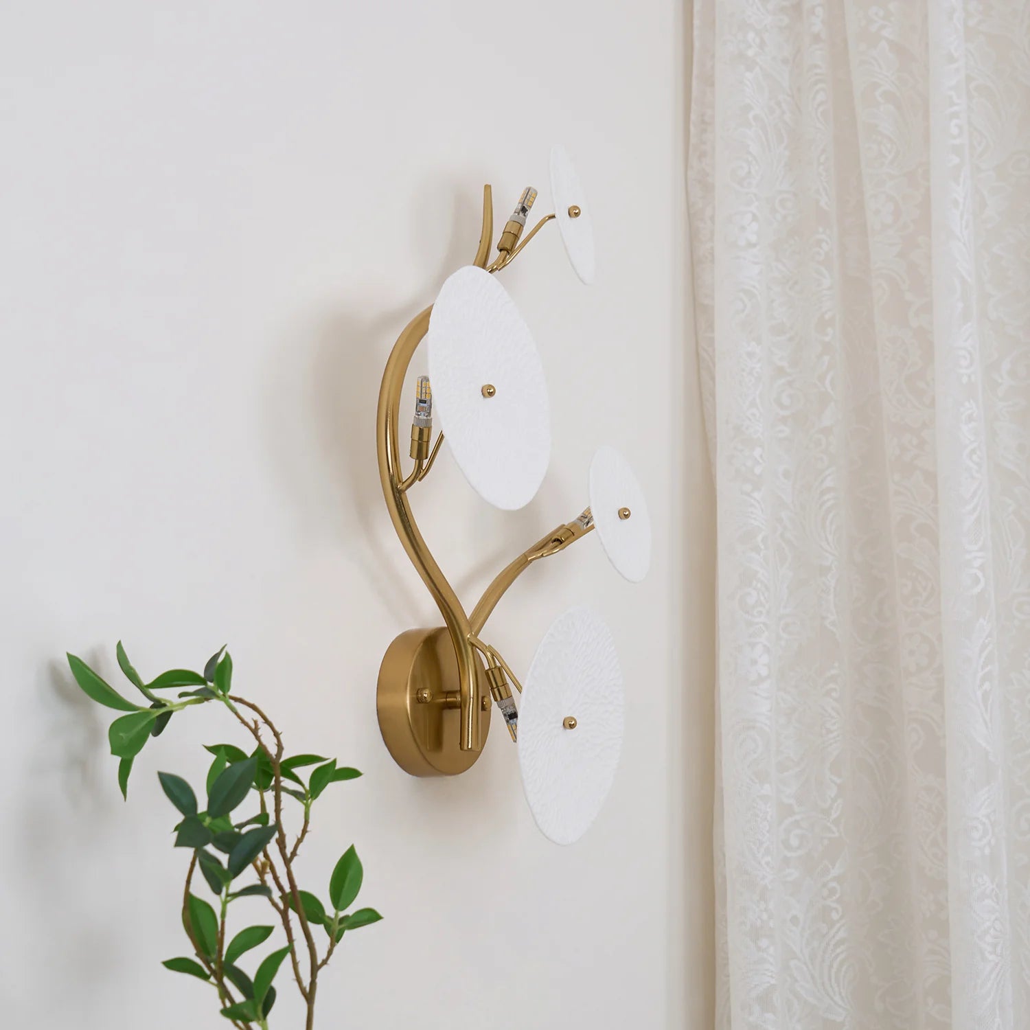 NirvanaLotus Botanical Wall Sconce