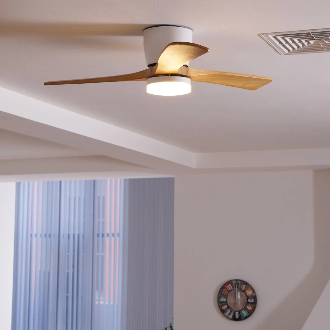 EcoAura Timber Fan Light