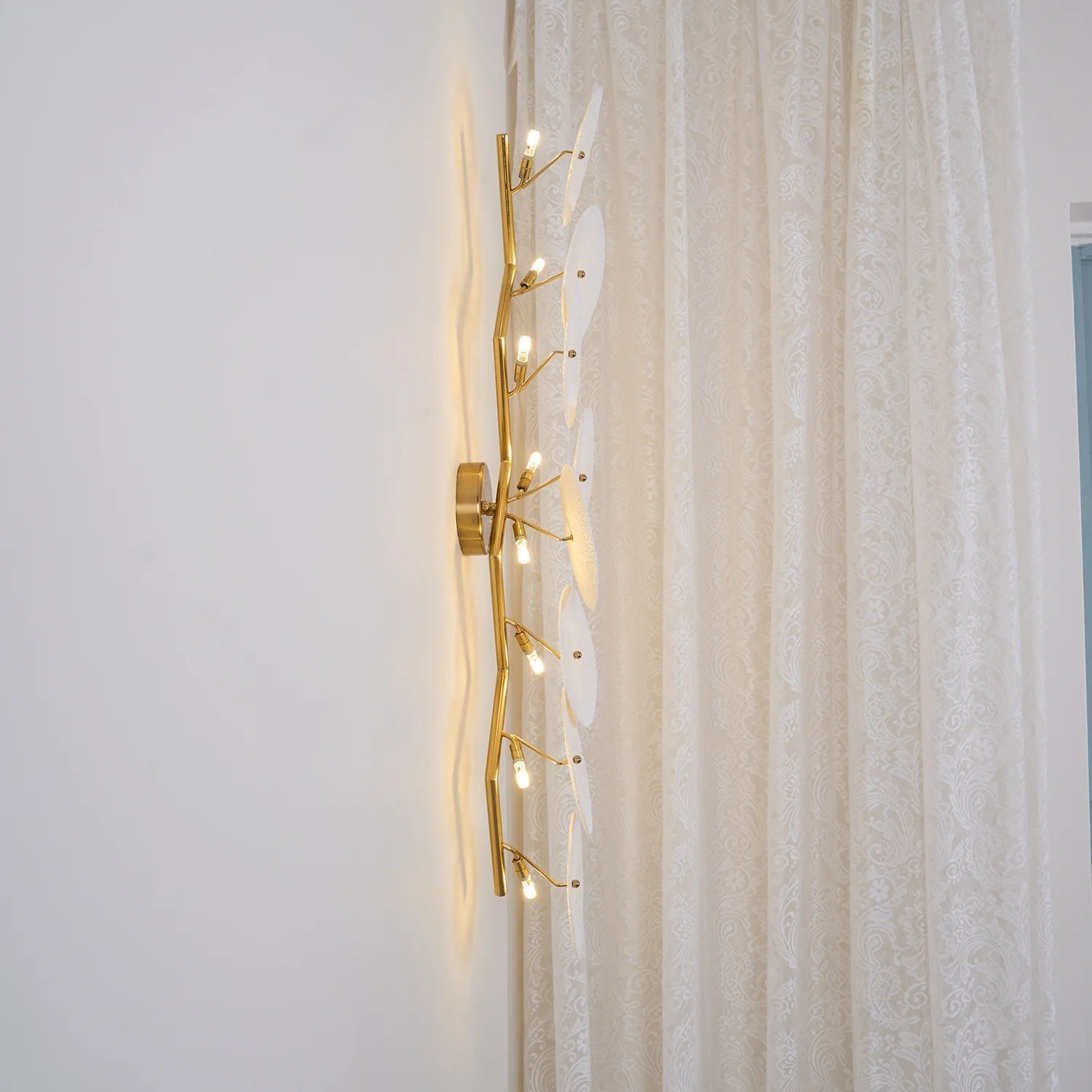 NirvanaLotus Botanical Wall Sconce